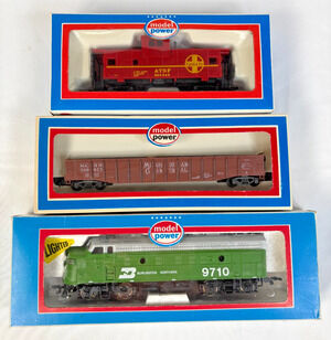 Model Power HO Scale Train Lot Burlington Northern RS11 Santa Fe Caboose Boxcar
